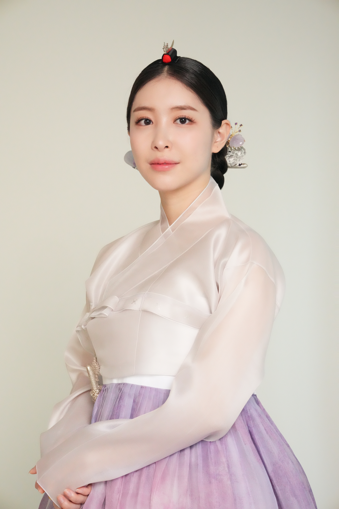 Min Ji Yoo